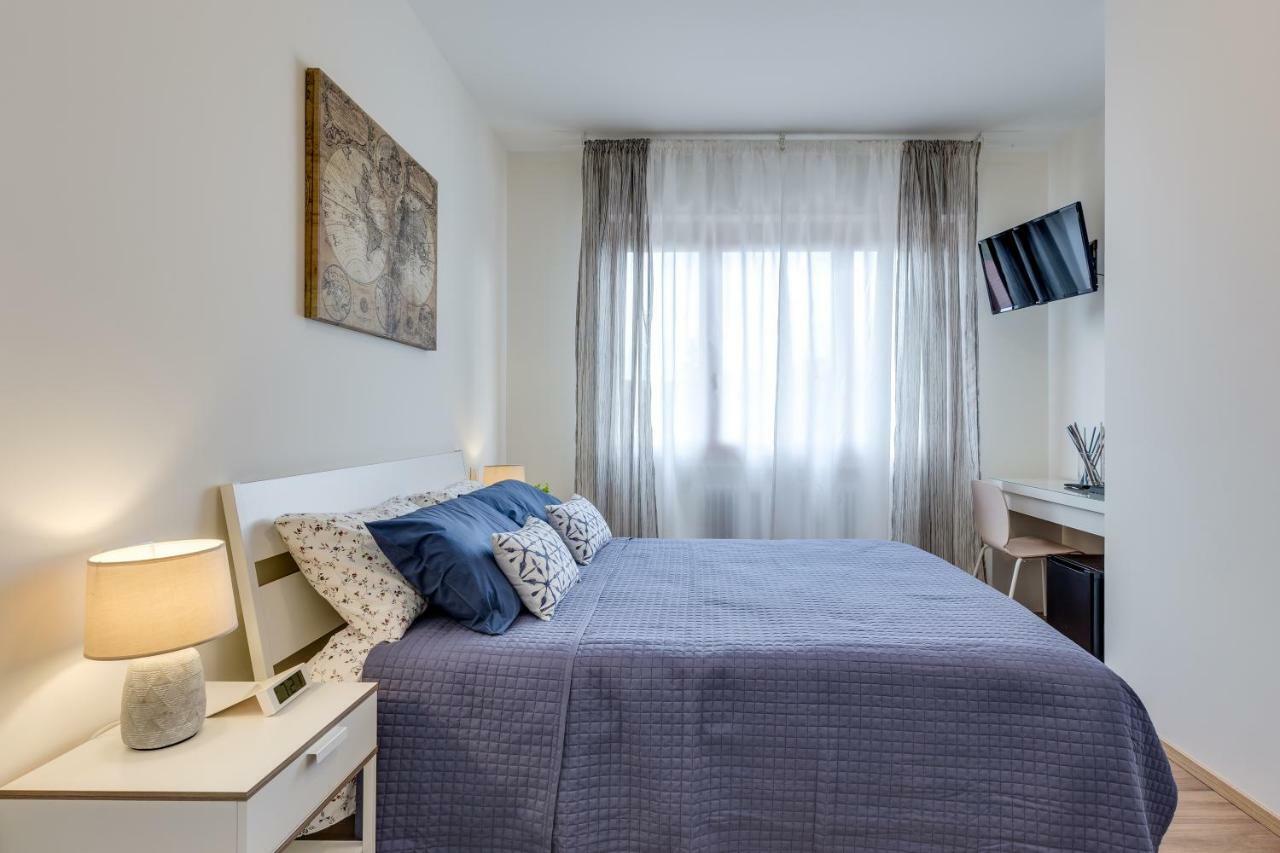 Rooms Vidar Train Station Маргера Екстериор снимка
