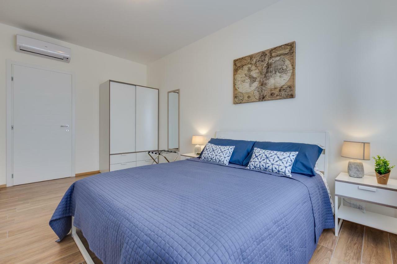 Rooms Vidar Train Station Маргера Екстериор снимка